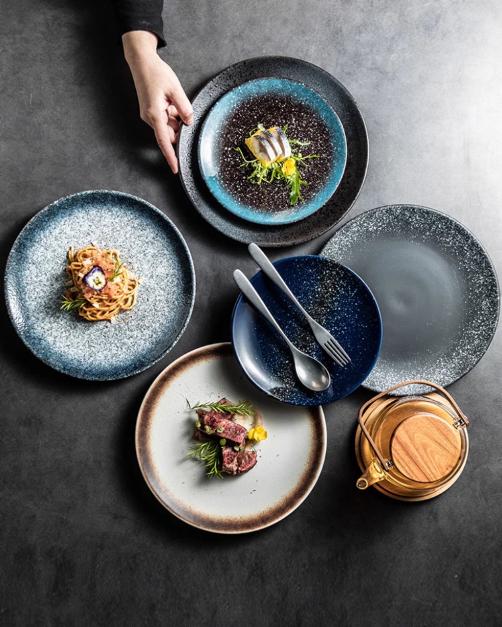 Neo Toji Vintage Underglaze Flat Plate