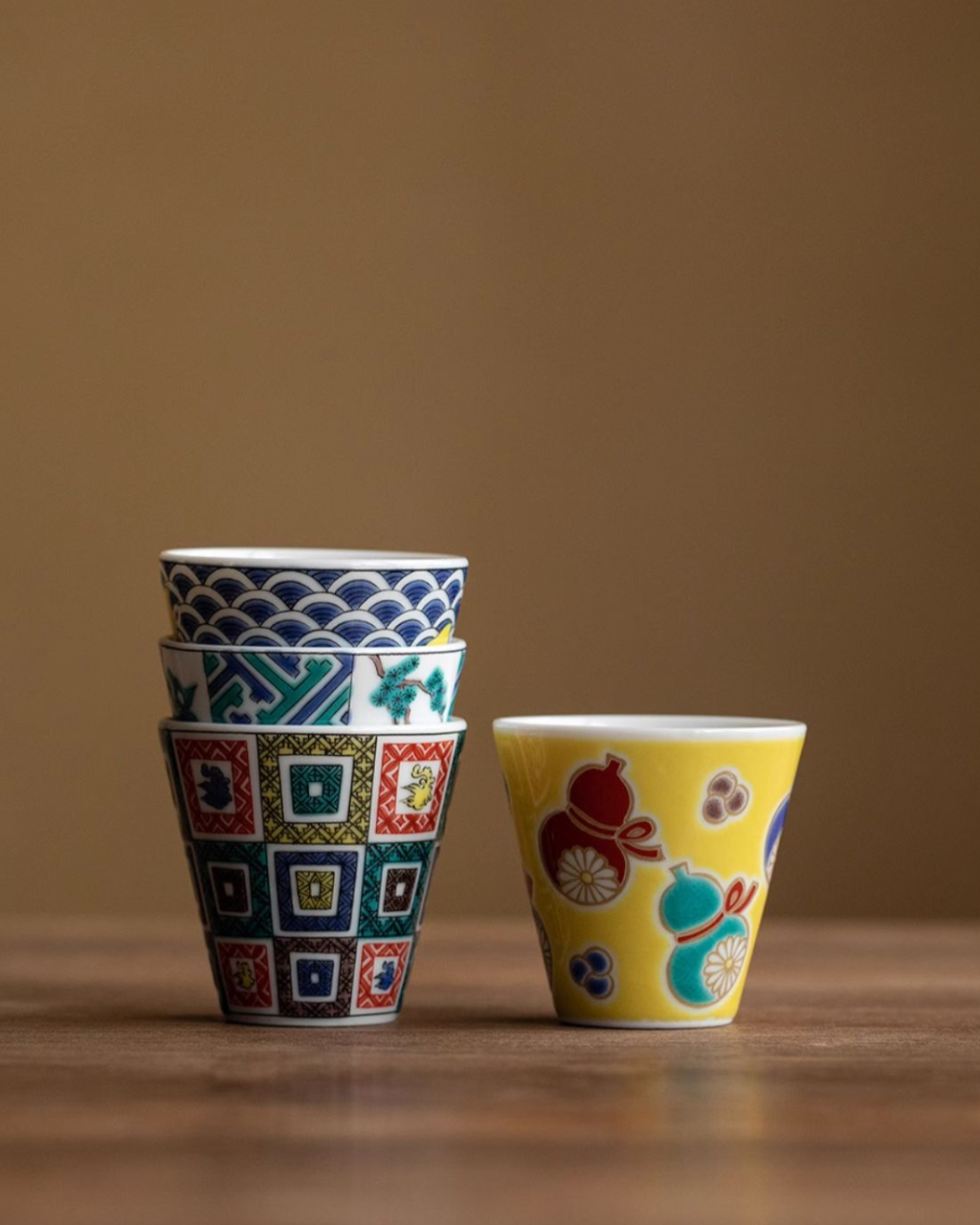 Kutani Ware Traditional Hand-Painted Gongfu Tea Set – Gift Box Edition