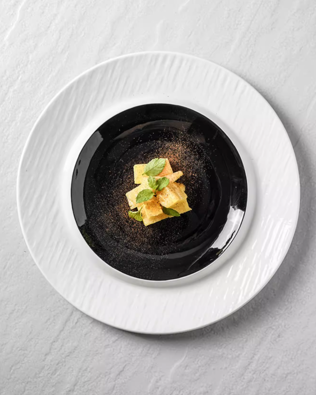 ALANIZ TER Series Lunar Eclipse Raised-Center Plate