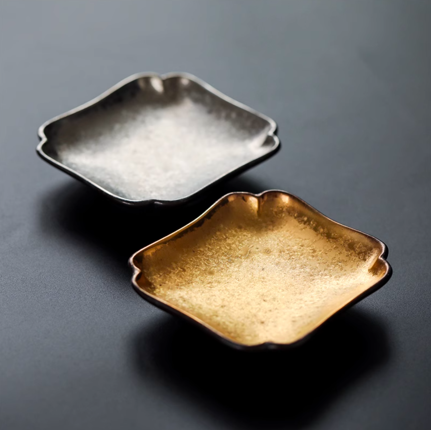 Hasami Ware Toyotsu Handcrafted Gold and Silver Decorated Dessert Plate Gift Set