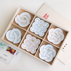 Arita Ware Hand-Painted Auspicious Knot Plate Gift Set