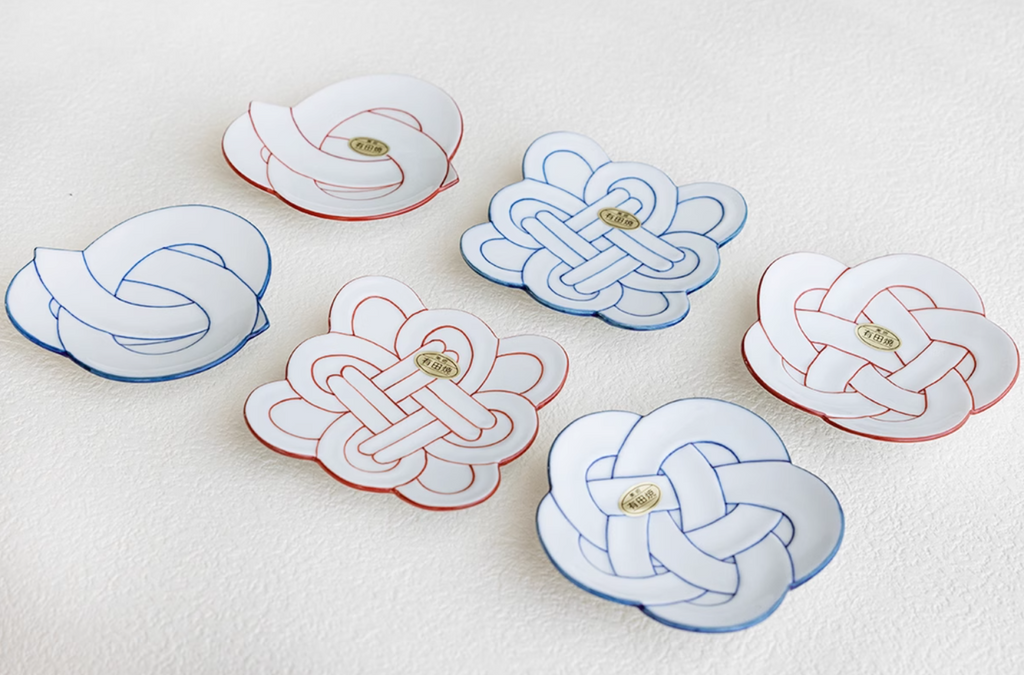 Arita Ware Hand-Painted Auspicious Knot Plate Gift Set