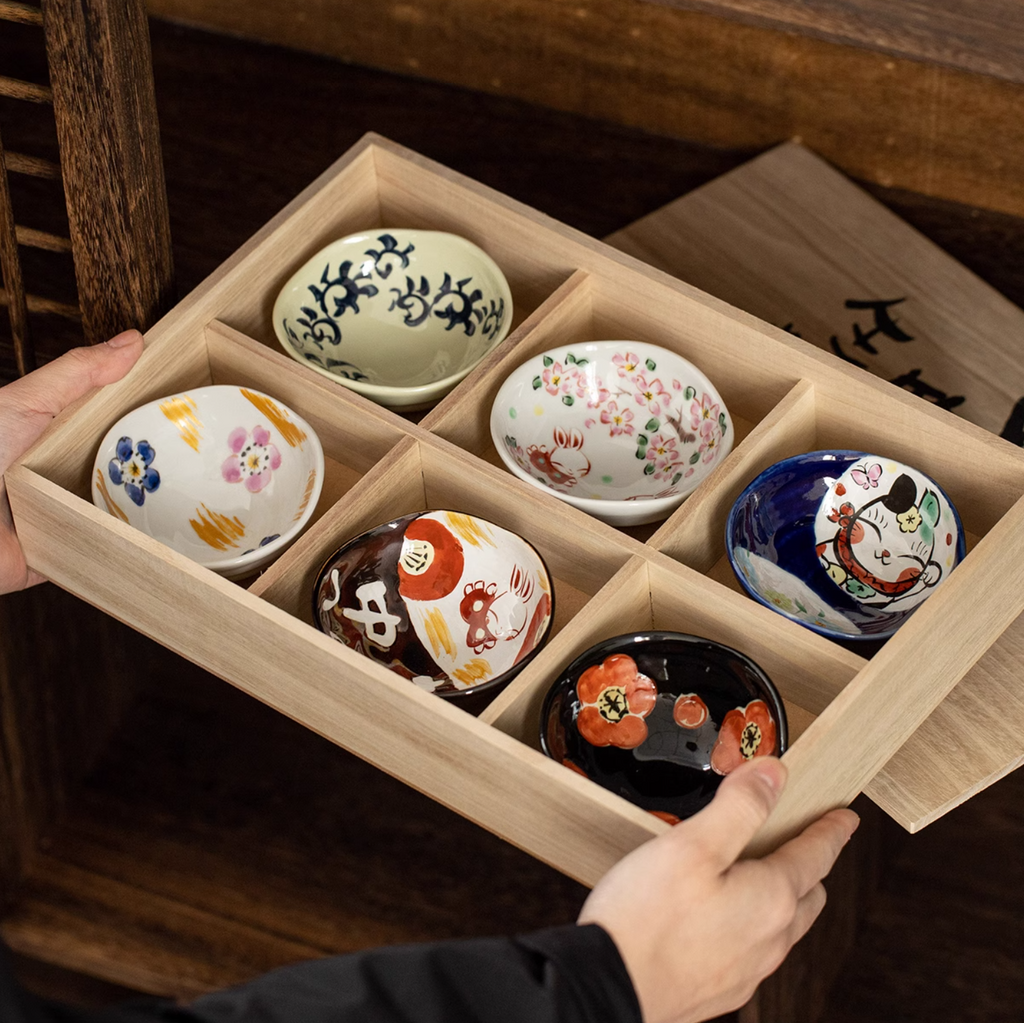 Seto Ware Yudachi Kiln Sakura Rabbit Ceramic Dipping Plate Gift Set