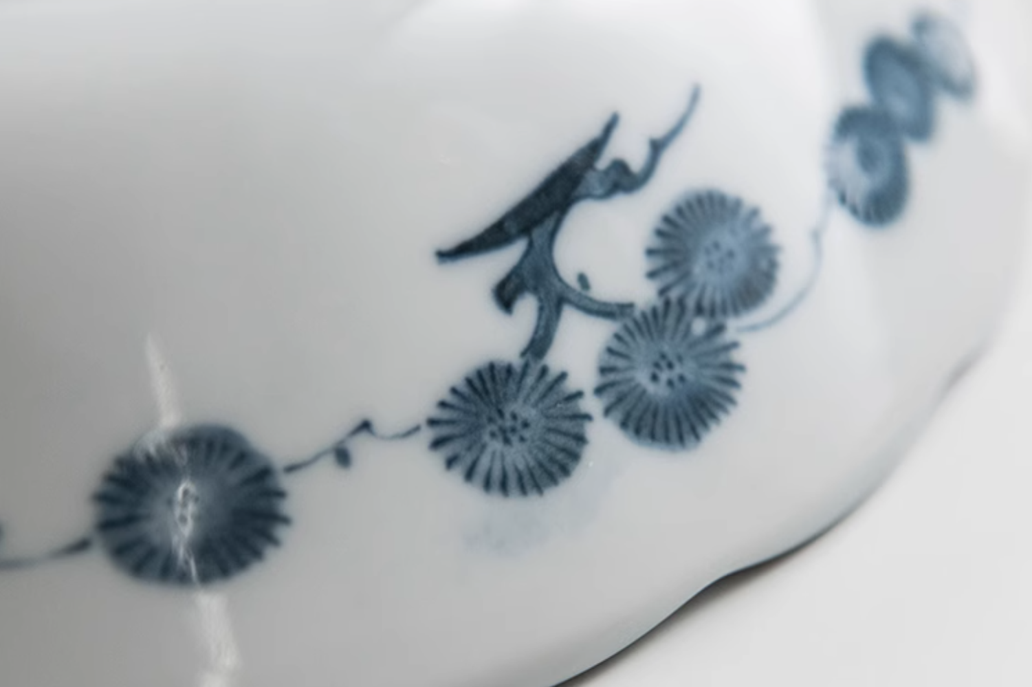 Mino Ware Underglaze 'Fu' Character Ceramic Plate Gift Set