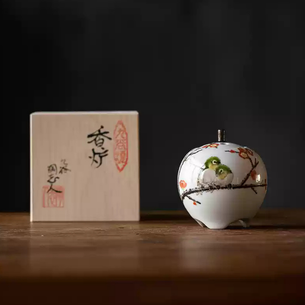 Kutani Ware Red Plum & Twin Sparrows Incense Burner – Hand-Painted by Nakamura Toshihito