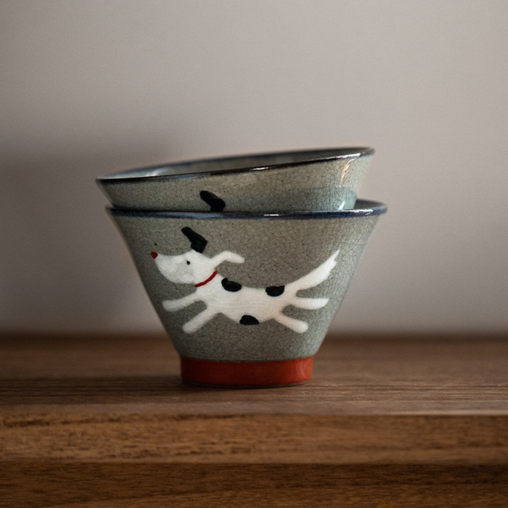 Shoho Kiln Adorable Puppy Cone-Shaped Bowl