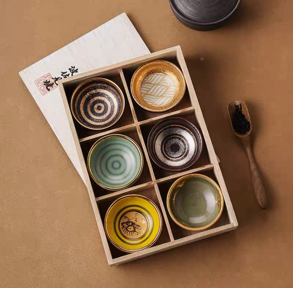 Hasami-Yaki Vintage Kin'e Chawan Set