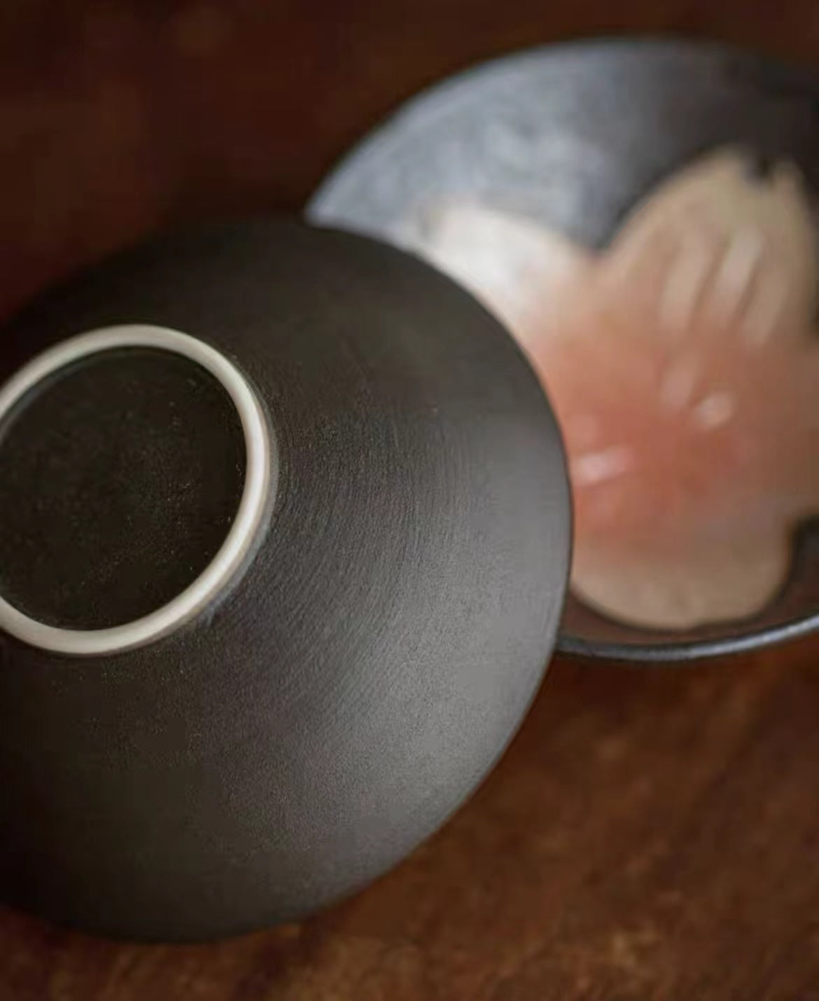 Arita-Yaki Kiln-Transformed Sakura Teapot Set