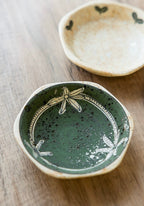 Hasami-Yaki Ceramic Hand-Painted Floral and Leaf Pattern Coffee Cup
