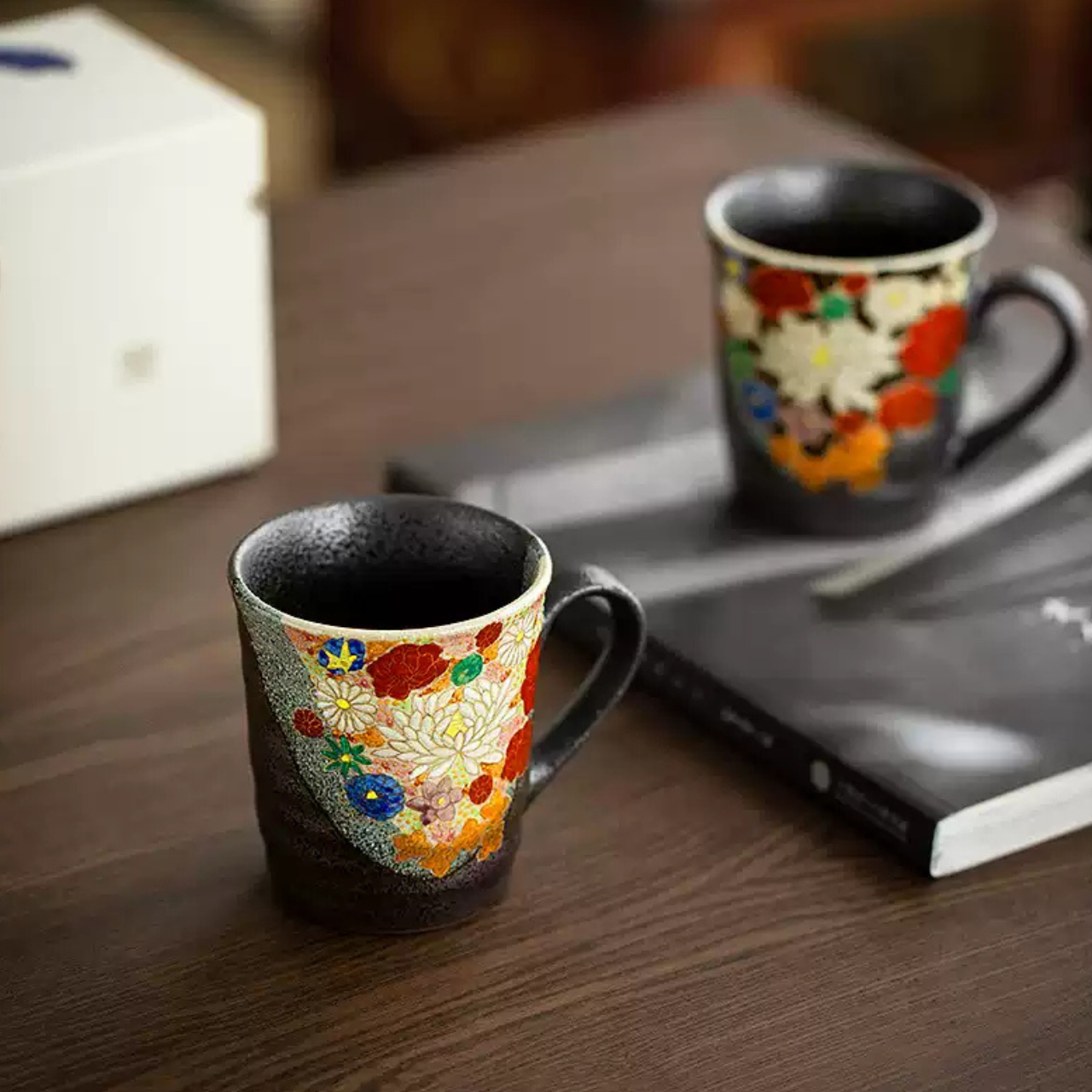 Kutani Ware Handcrafted Golden Floral Couple Mug Set – Wedding Gift