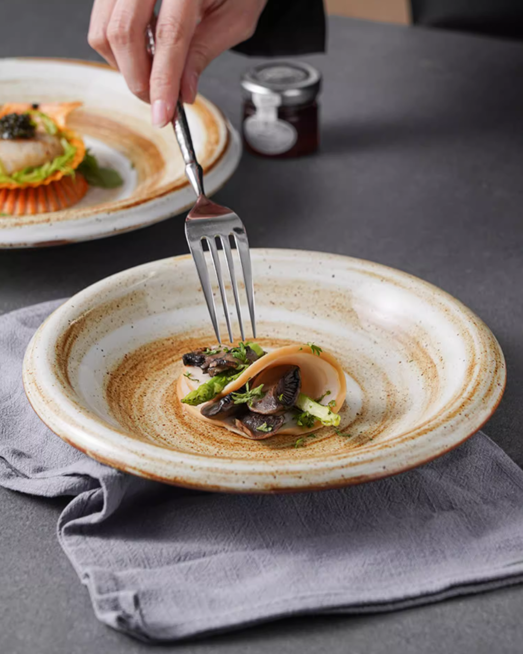 ALANIZ JIN Series Wood-Fired Gloss Rimmed Vintage Plate