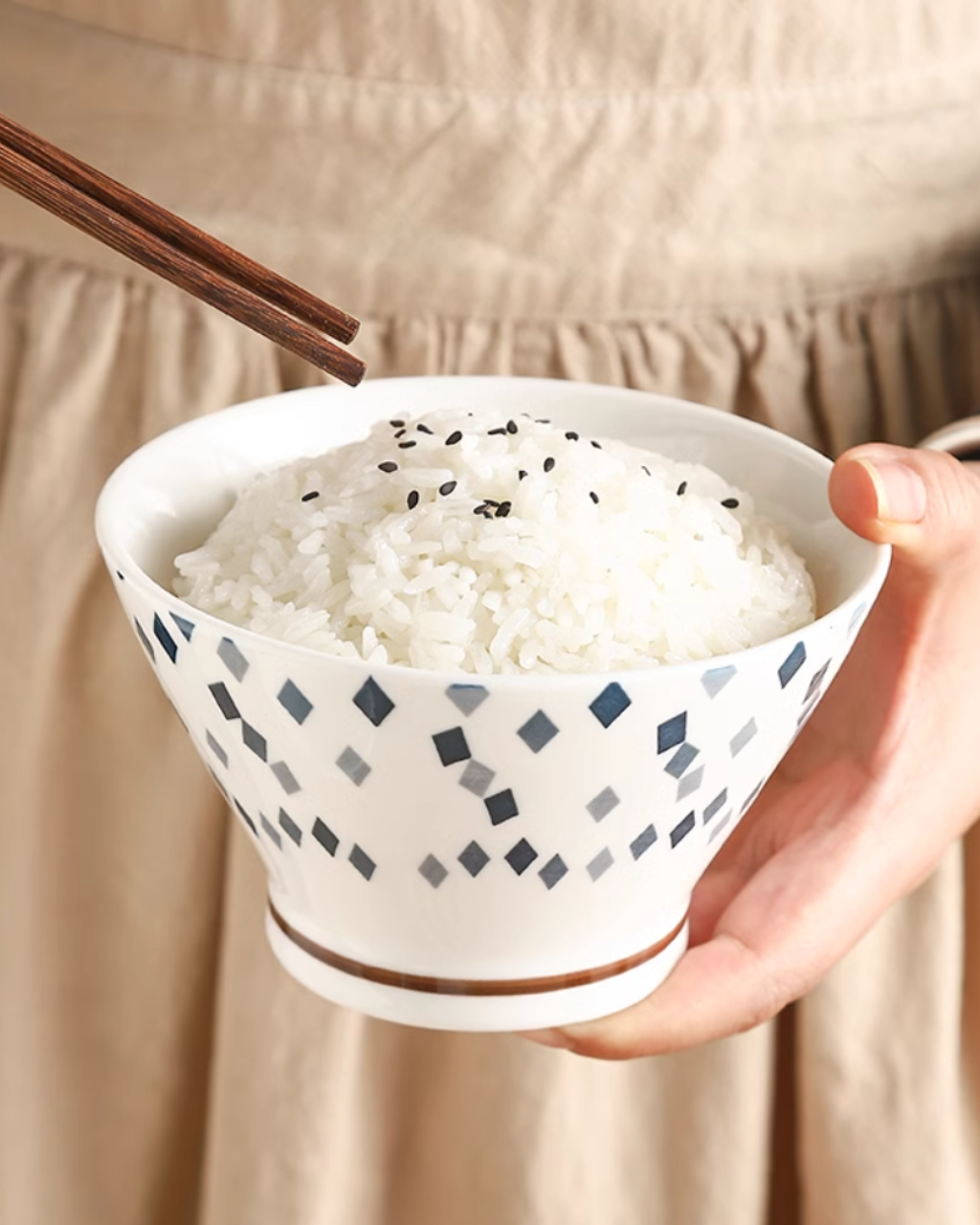 Yashin Underglaze Vintage Cone-Shaped Bowl Set