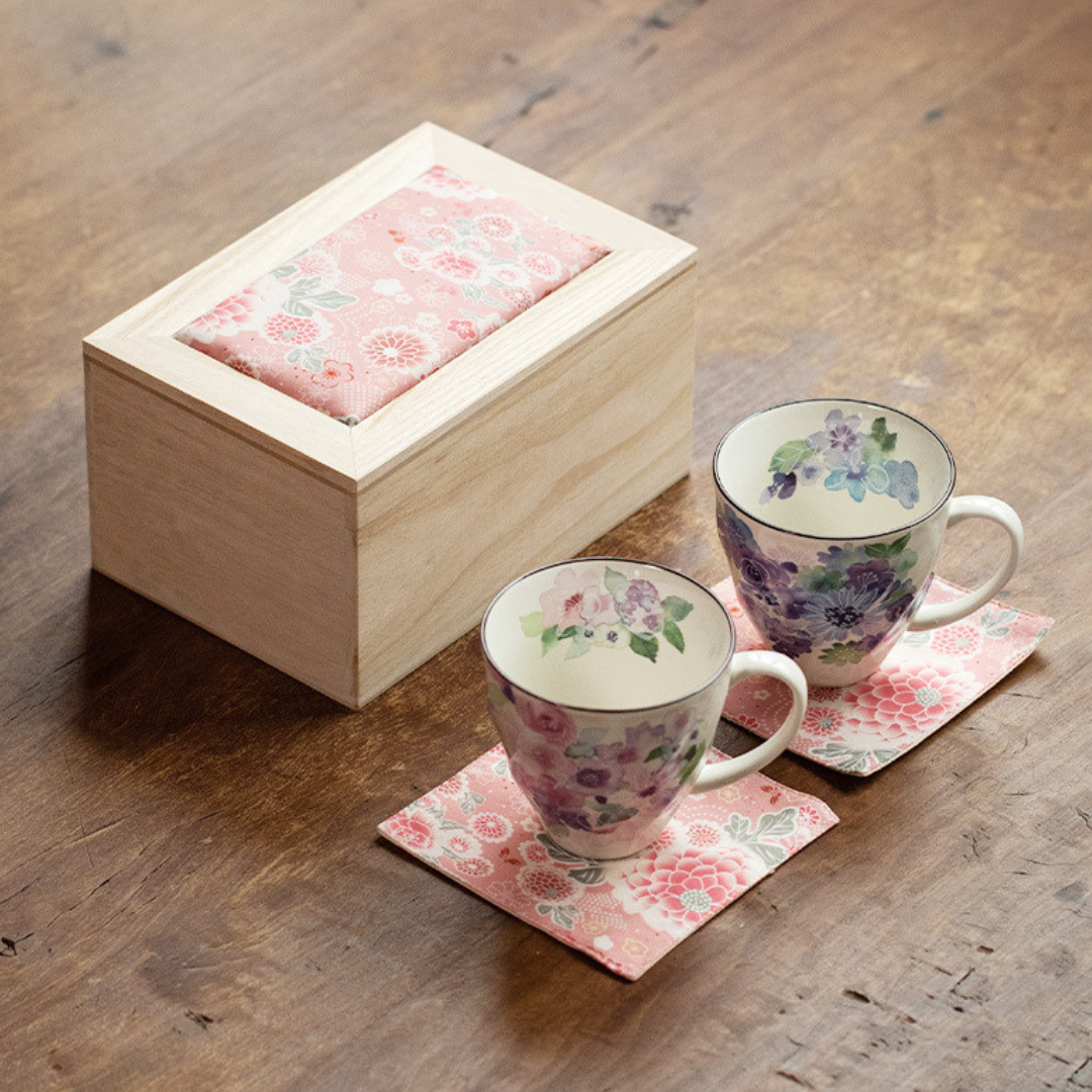Mino Ware Floral Series Mug Gift Set