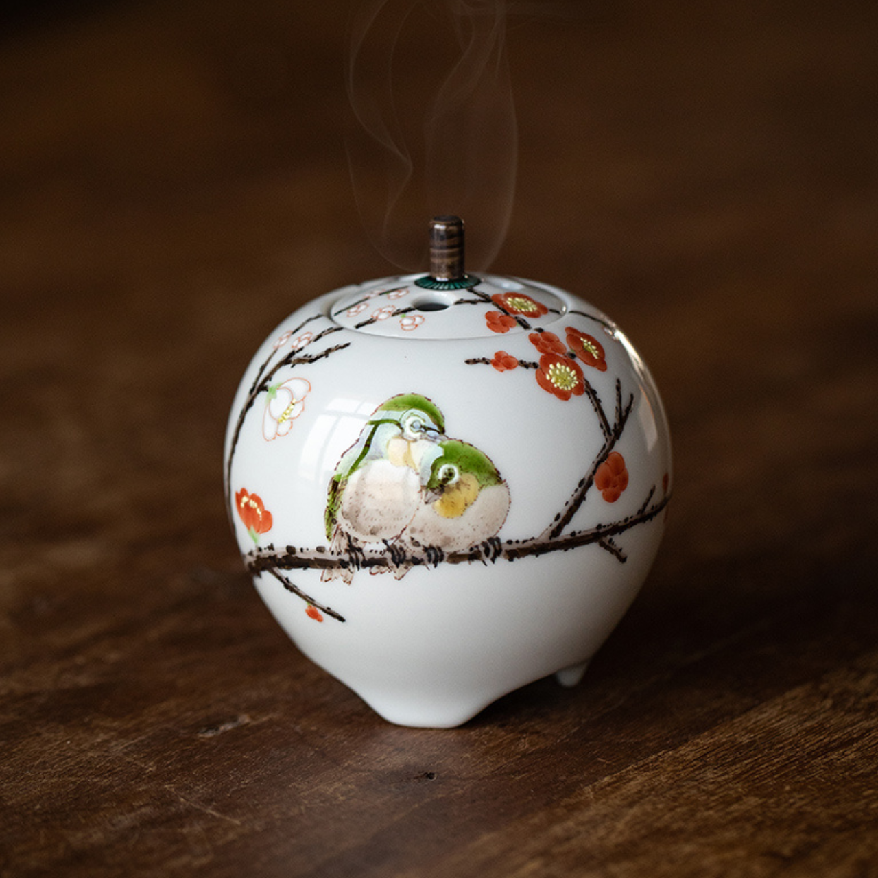 Kutani Ware Red Plum & Twin Sparrows Incense Burner – Hand-Painted by Nakamura Toshihito