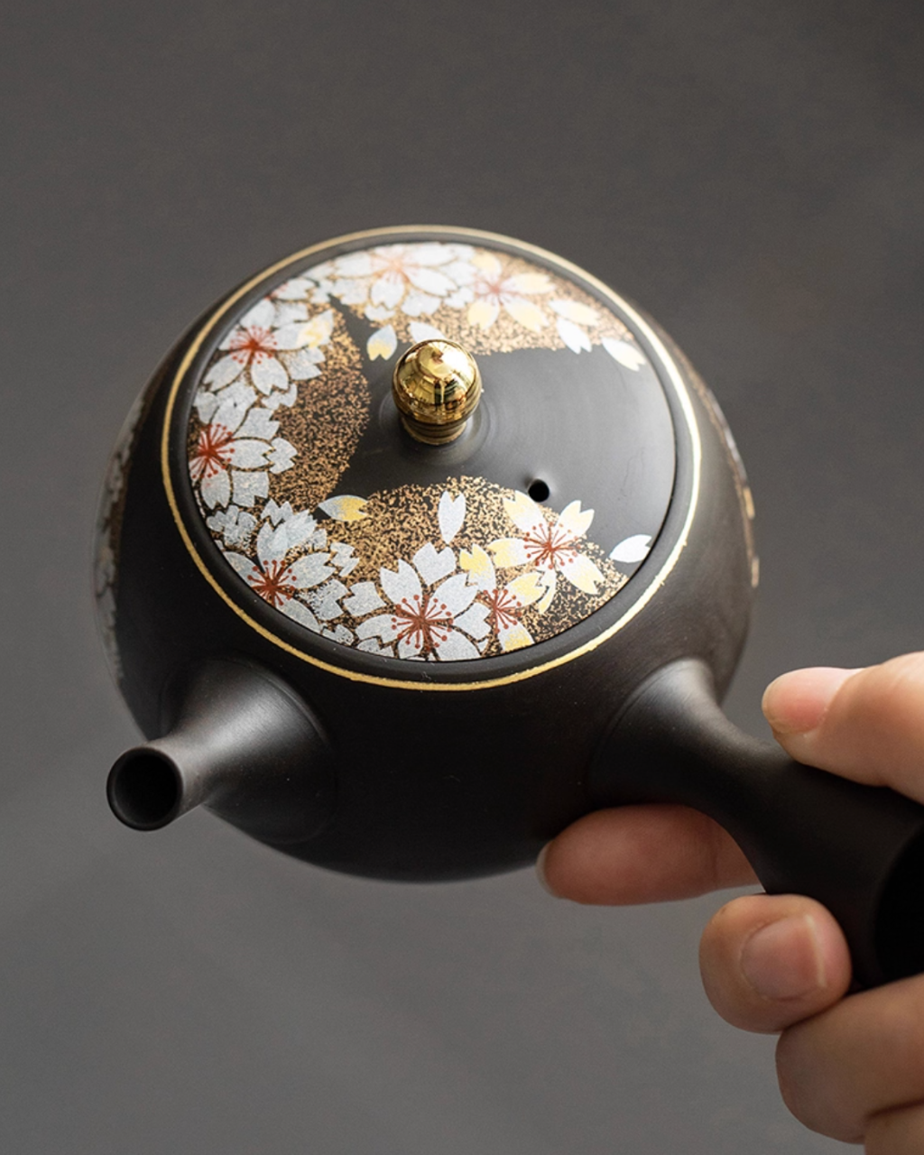 Kutani Ware Golden Sakura Teapot