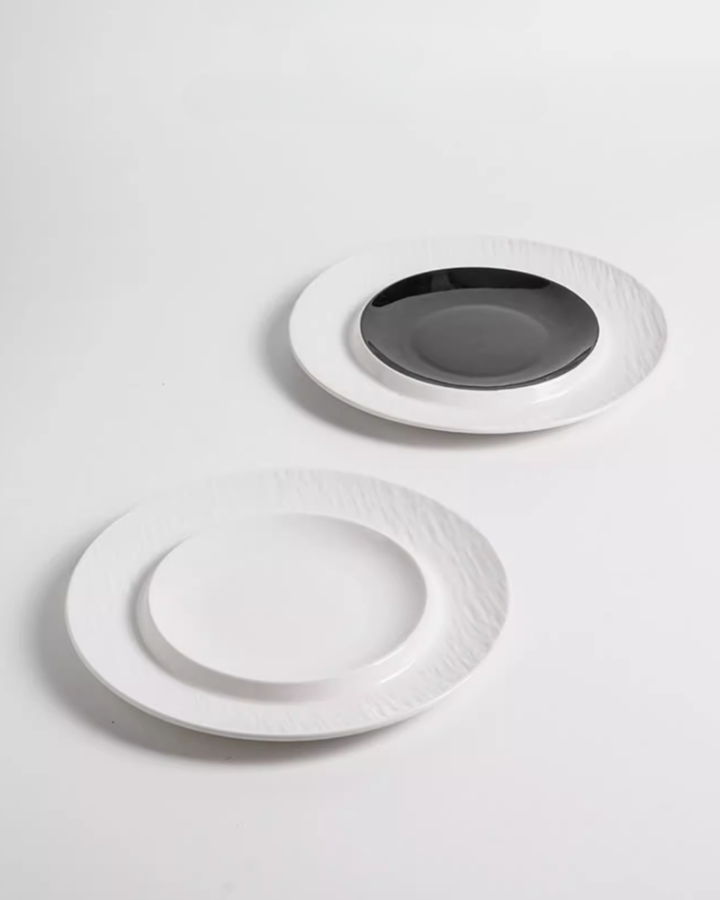 ALANIZ TER Series Lunar Eclipse Raised-Center Plate