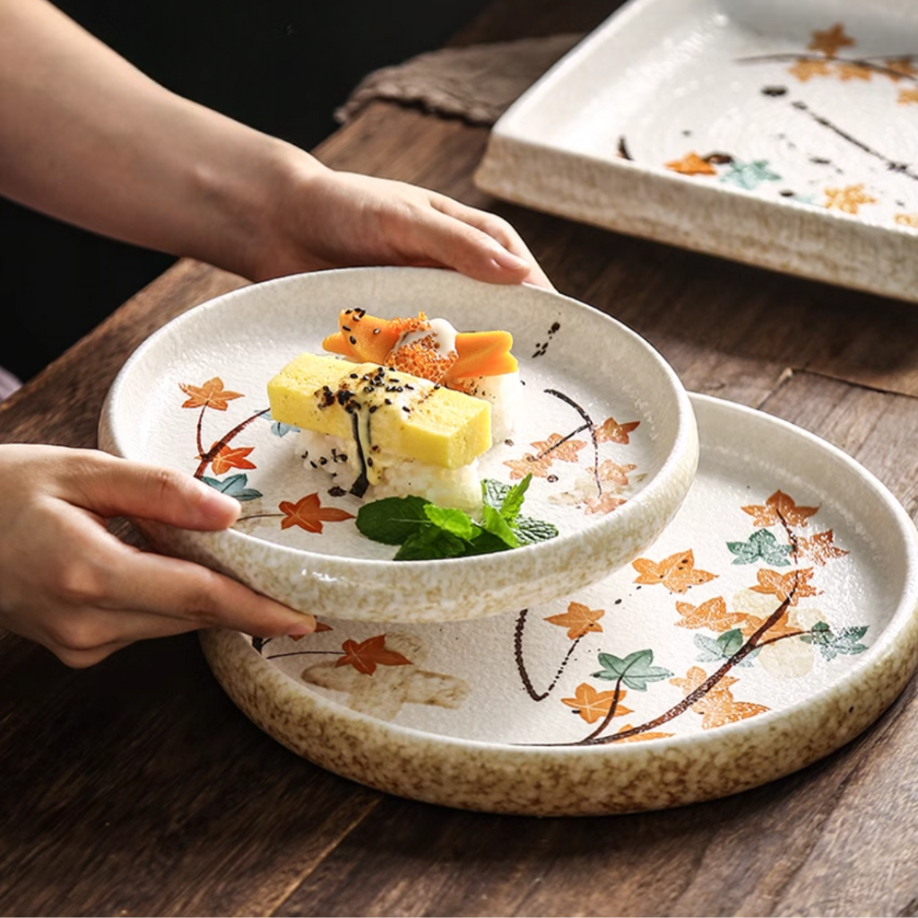 Fukutora Ware Hand-Painted Maple Leaf Plate