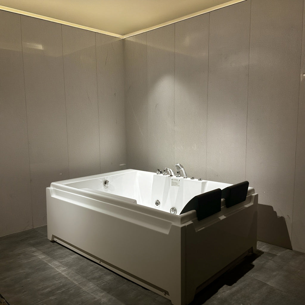 Luxury 2-Person Whirlpool Massage Tub