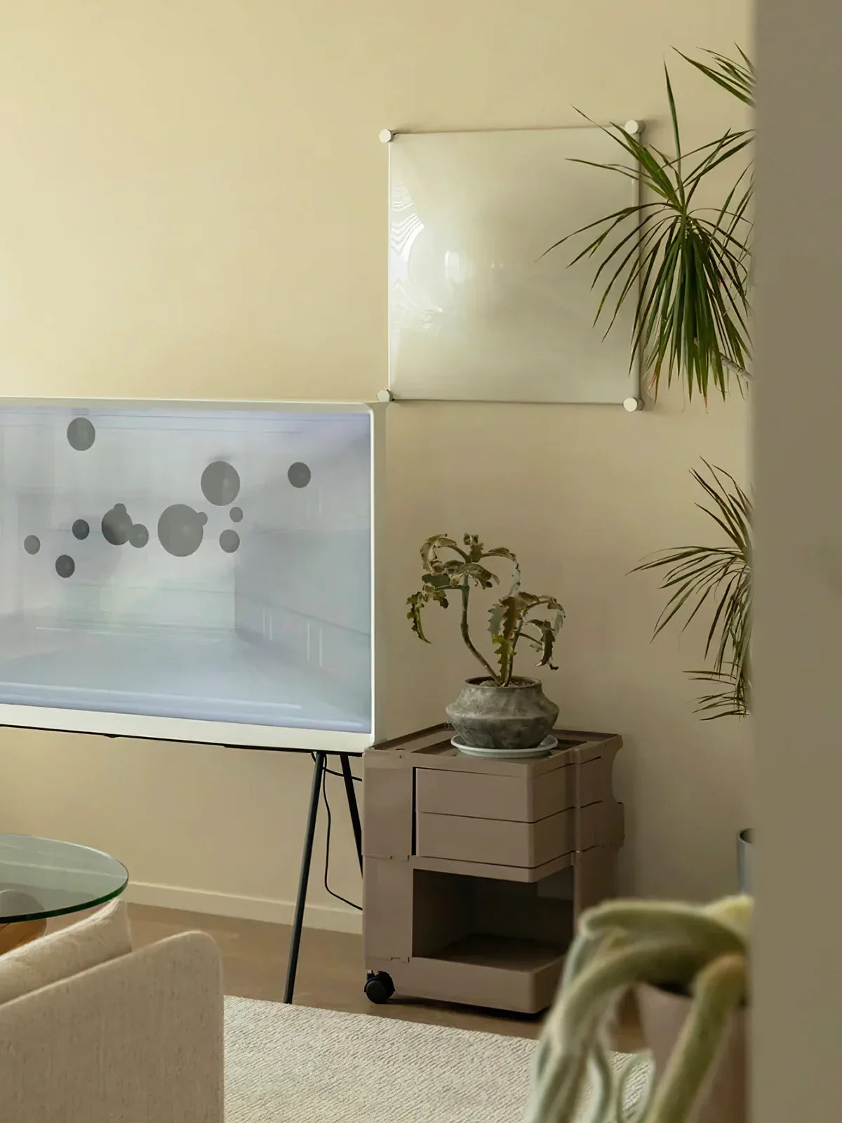 Acrylic Bolla Wall Lamp