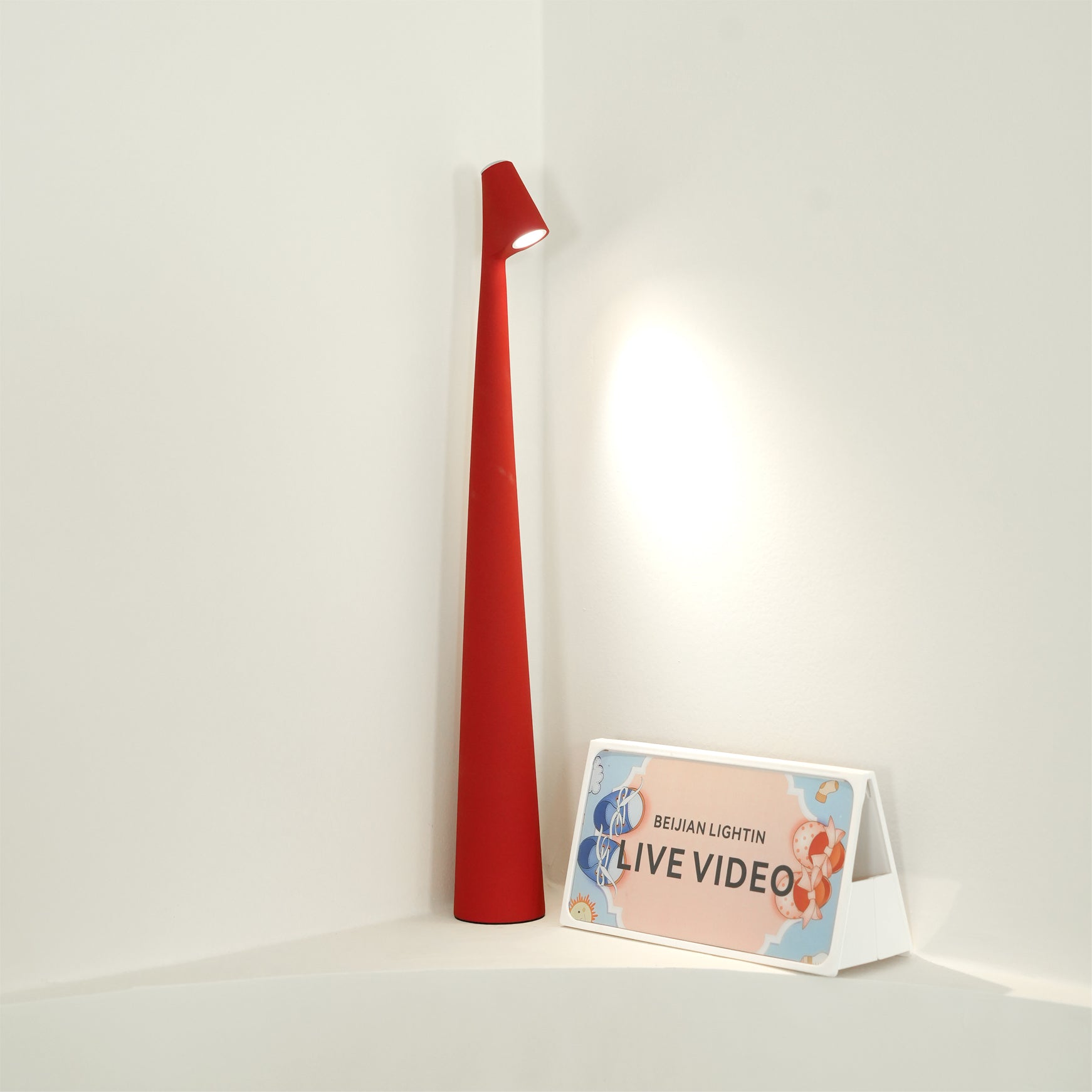 Africa Built-in Battery Table Lamp