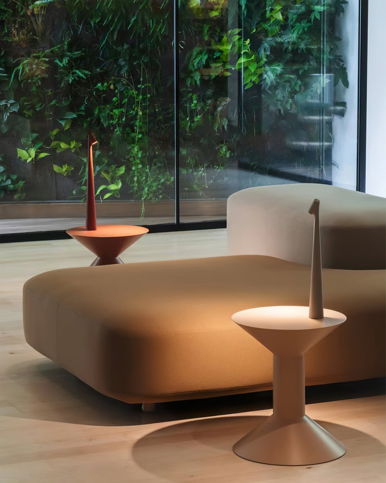 Africa Built-in Battery Table Lamp