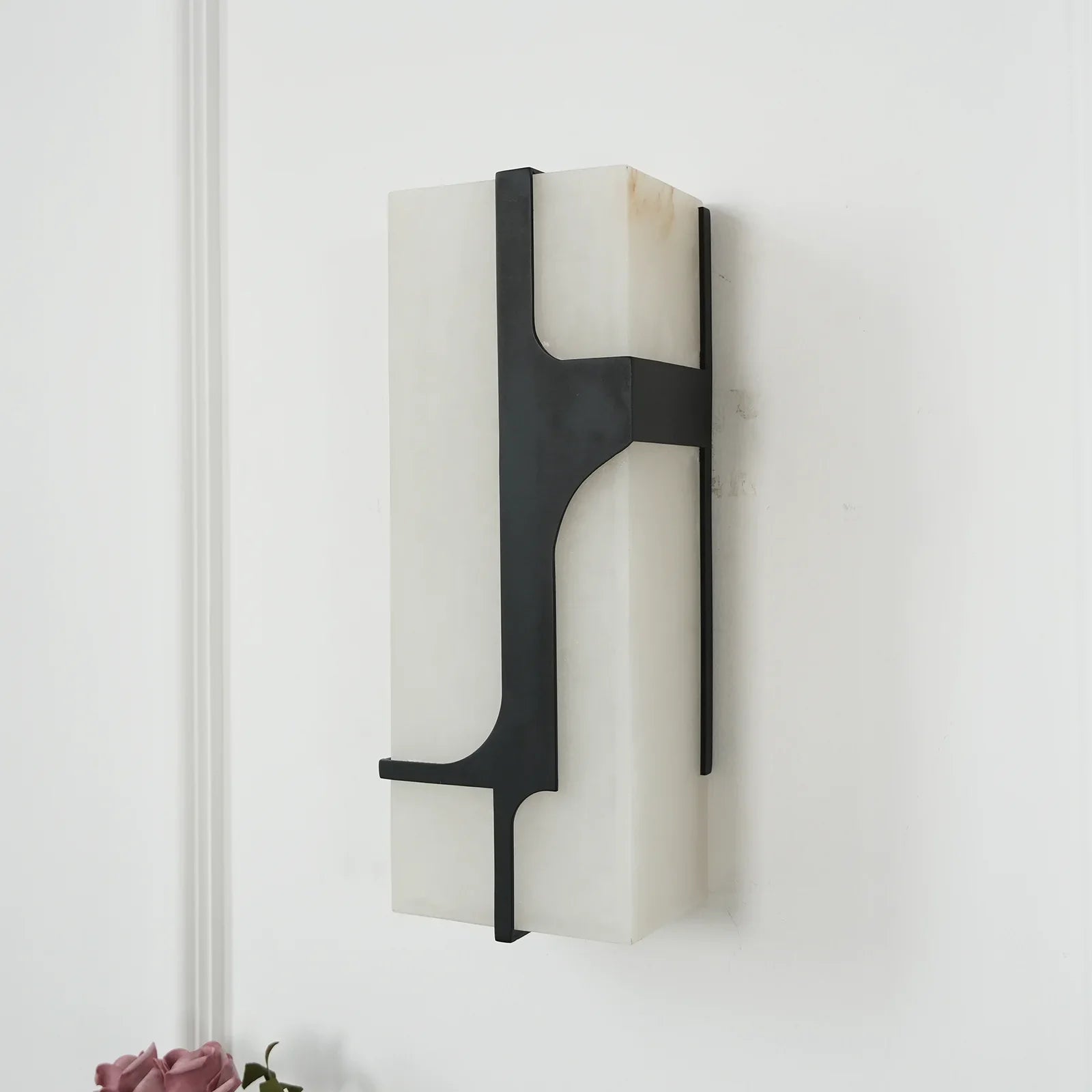 Alabaster Ariel Wall Lamp