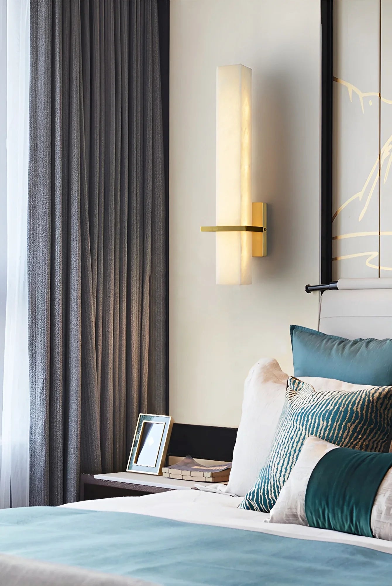 Alabaster Milan Wall Sconce