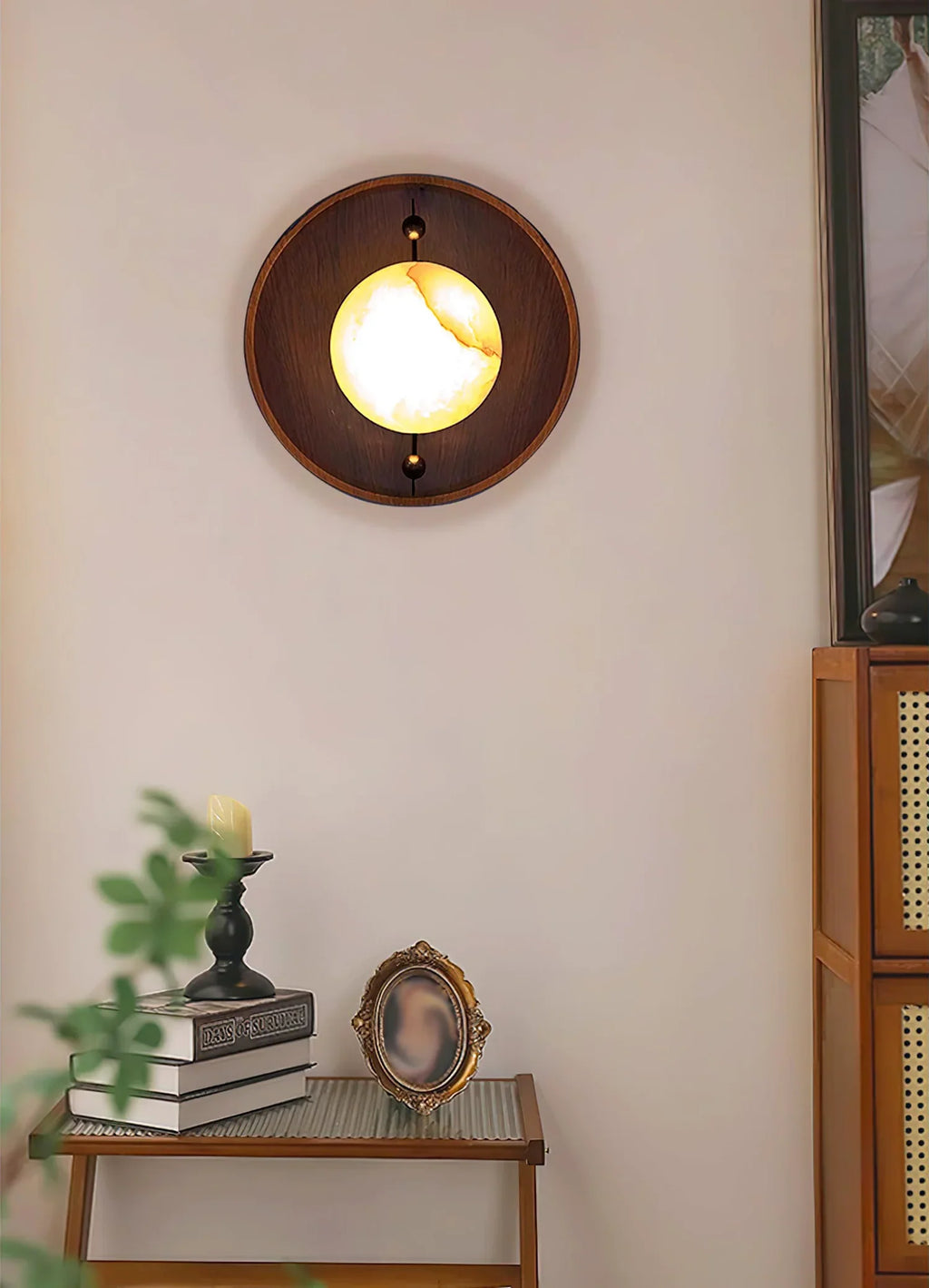 Alabaster Odis Spherical Wall Lamp