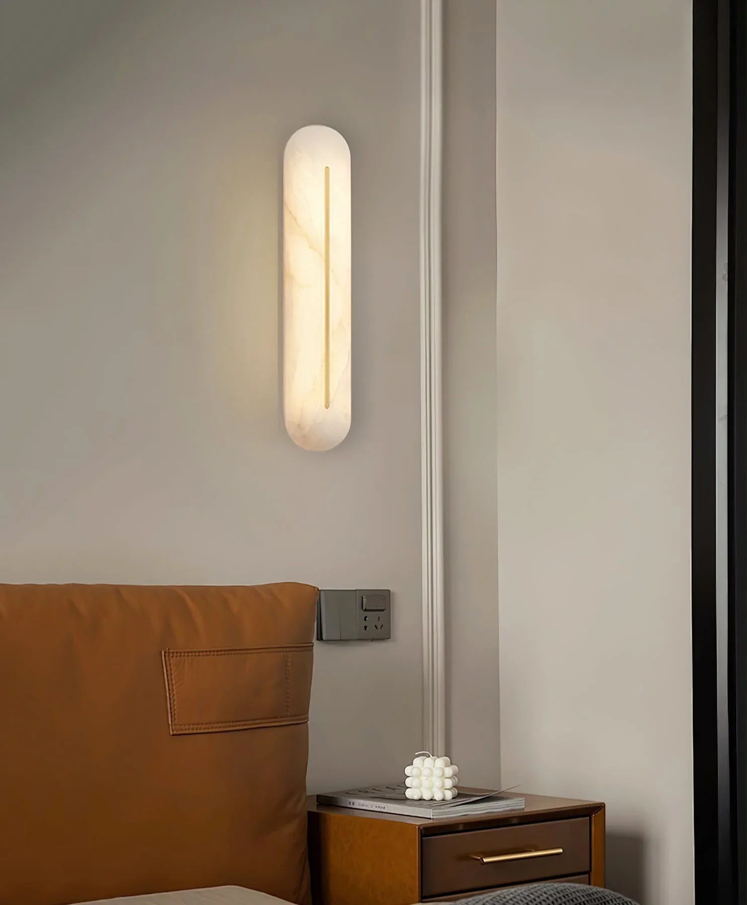 Alabaster Orbison Wall Lamp