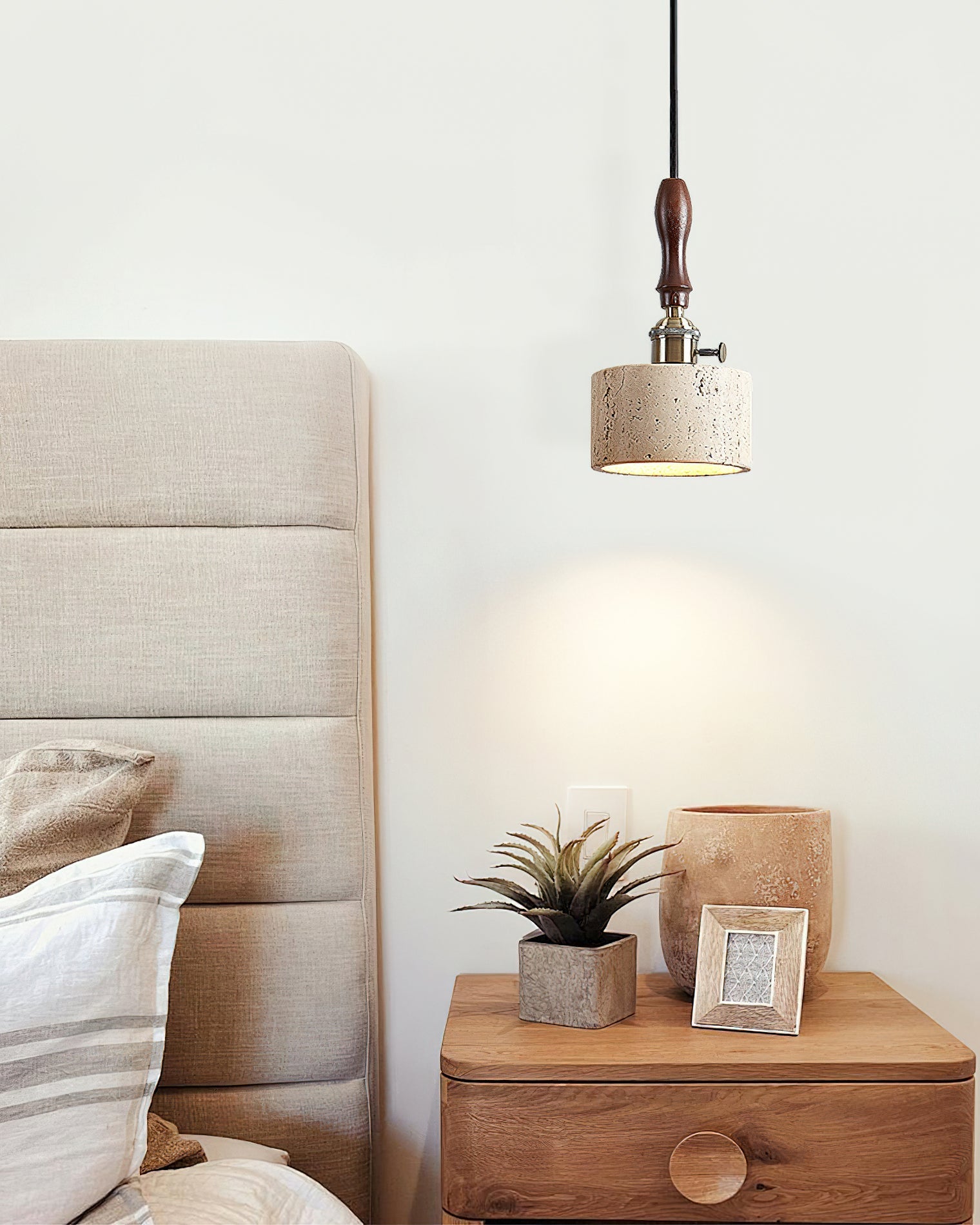 Alagusmo Travertine Pendant Light