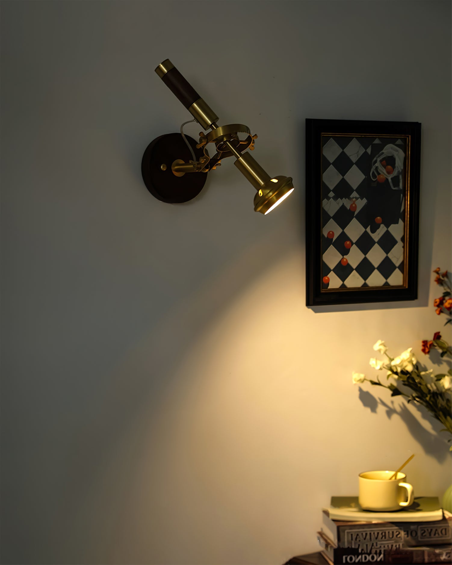 Altona Wall Lamp