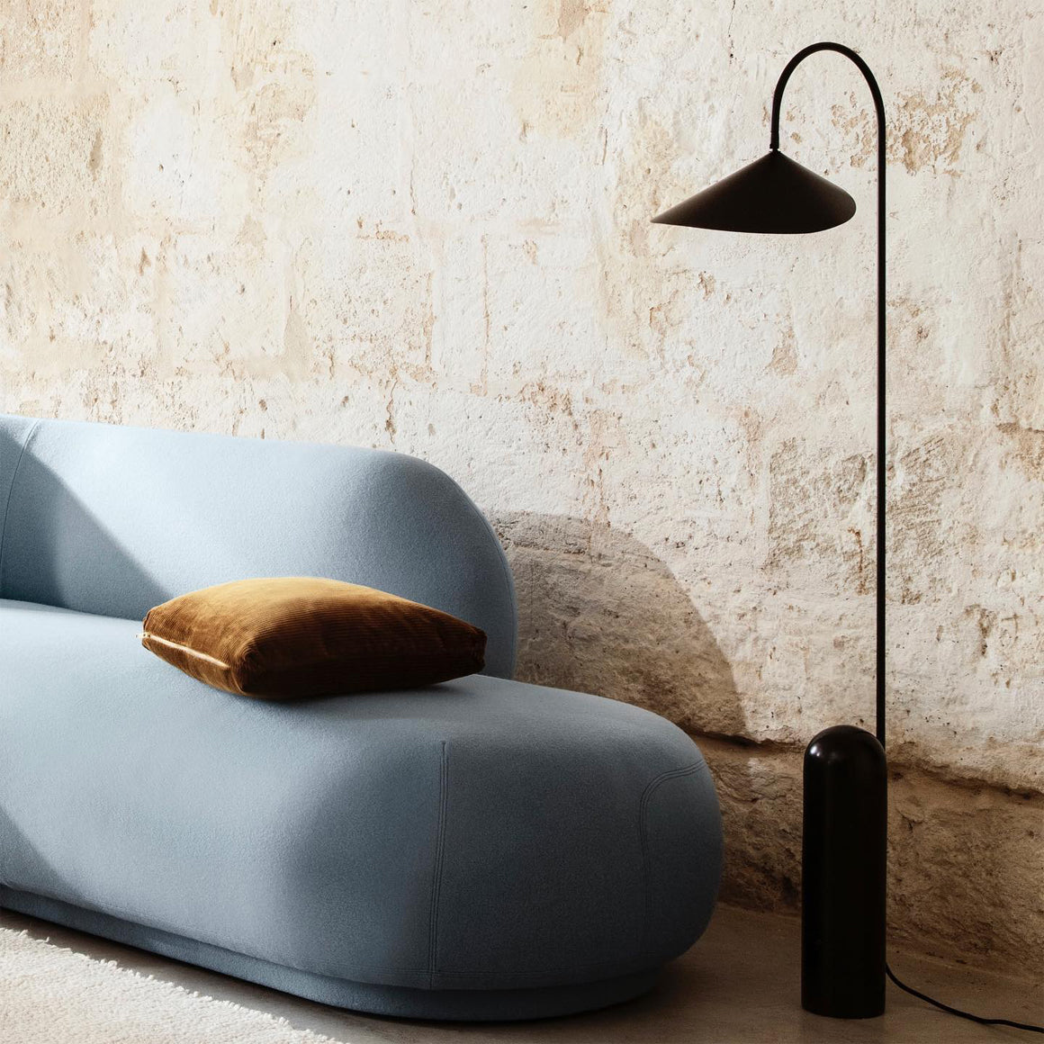Mono Floor Lamp