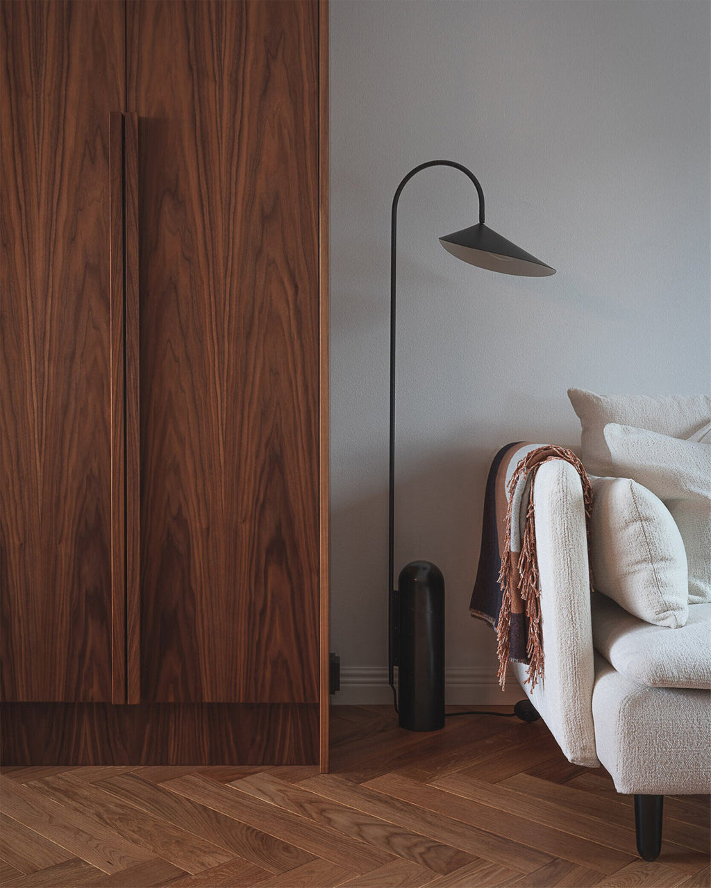 Mono Floor Lamp