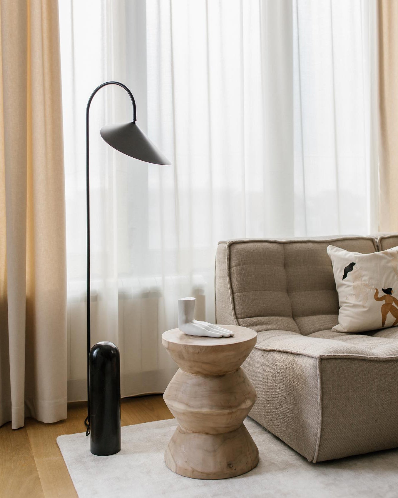 Mono Floor Lamp
