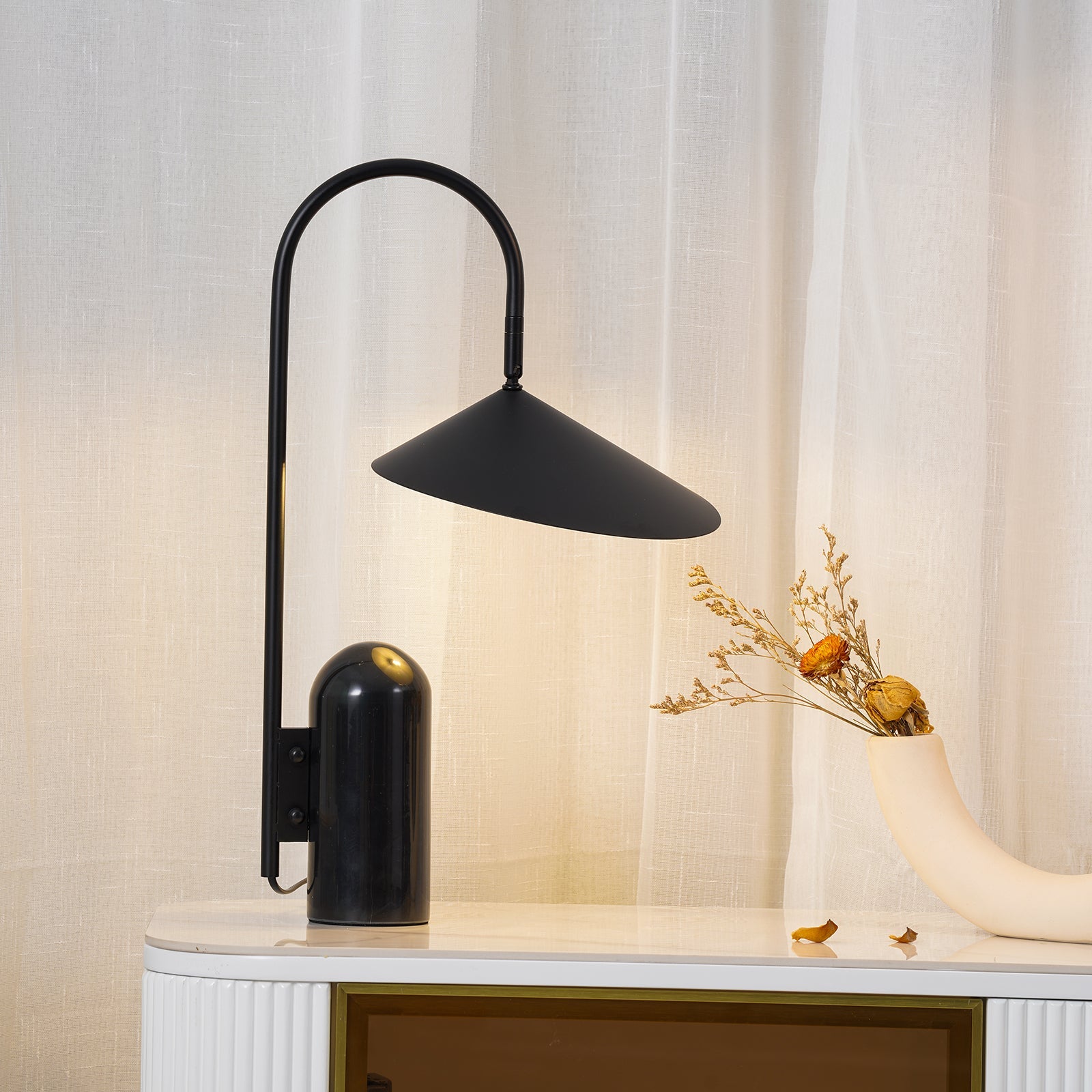 Mono Table Lamp