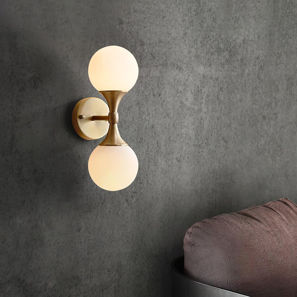 Balls Delly Wall Light