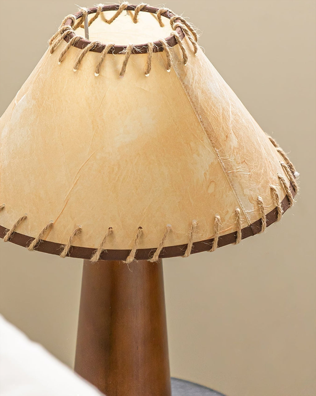 Basica Table Lamp