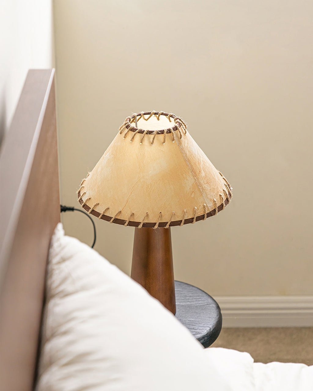 Basica Table Lamp