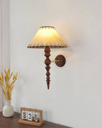 Basica Wall Lamp