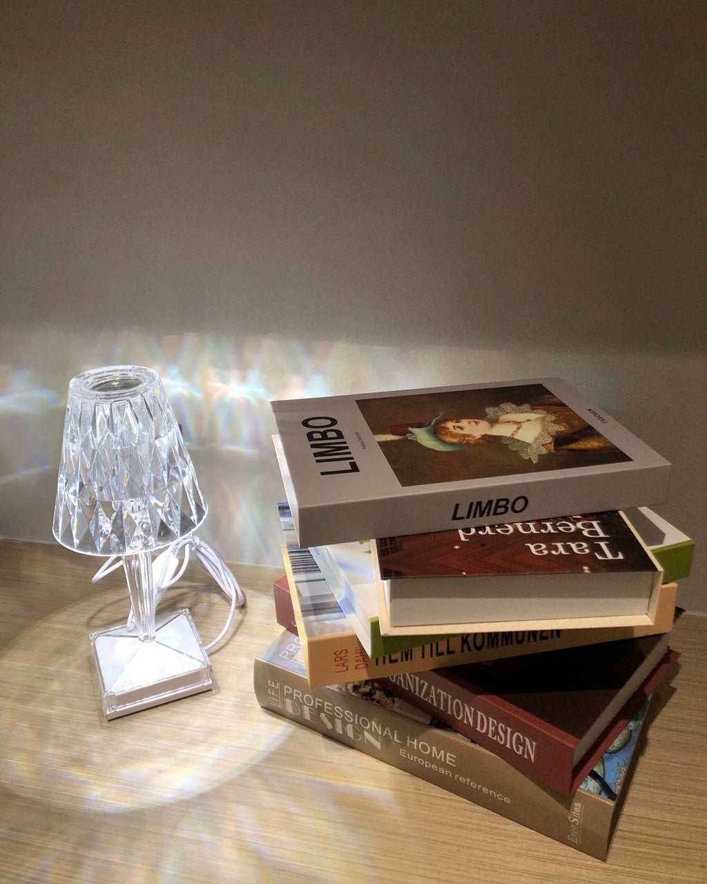 Sparkle Glam Built-in Battery Table Lamp