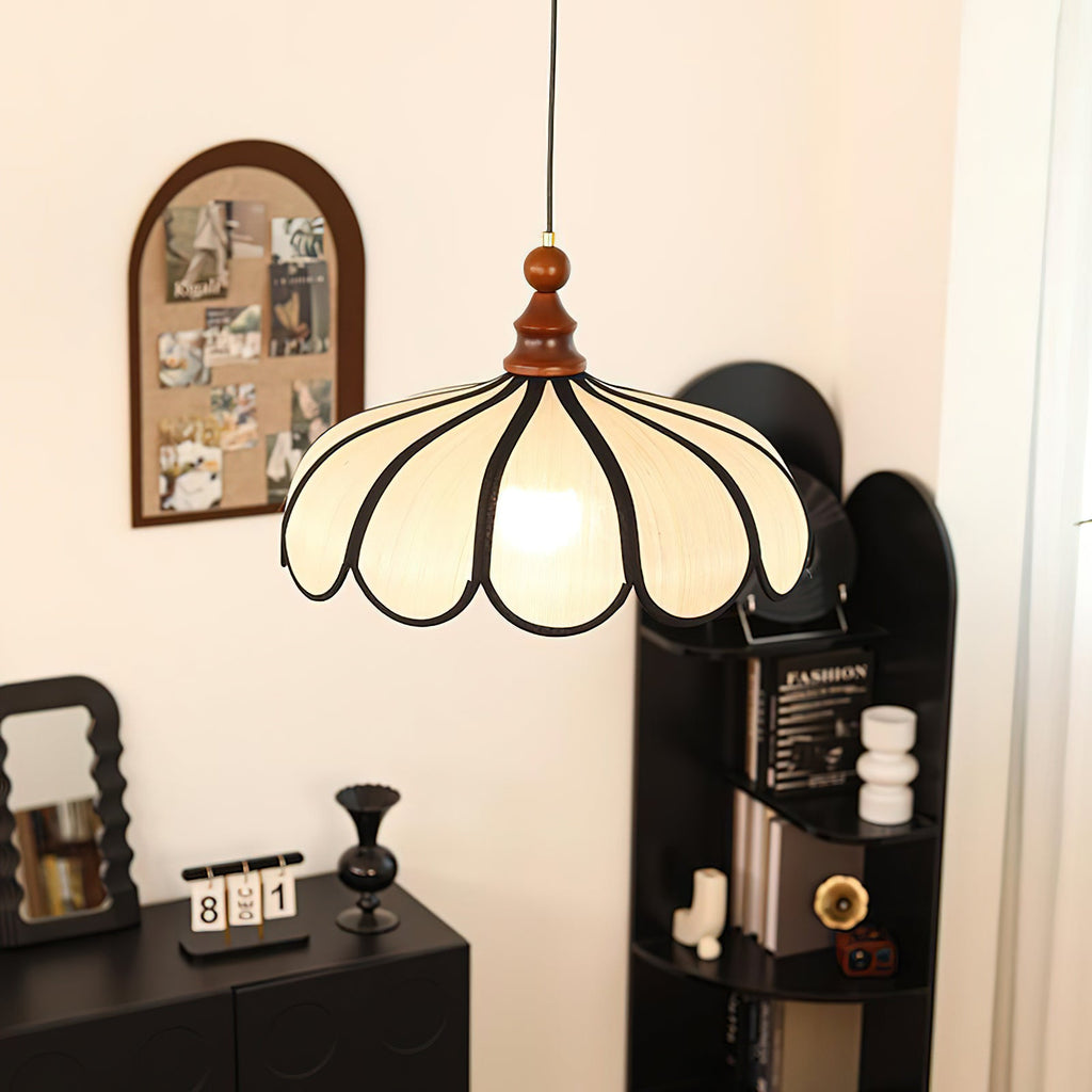 Botan Pendant Light
