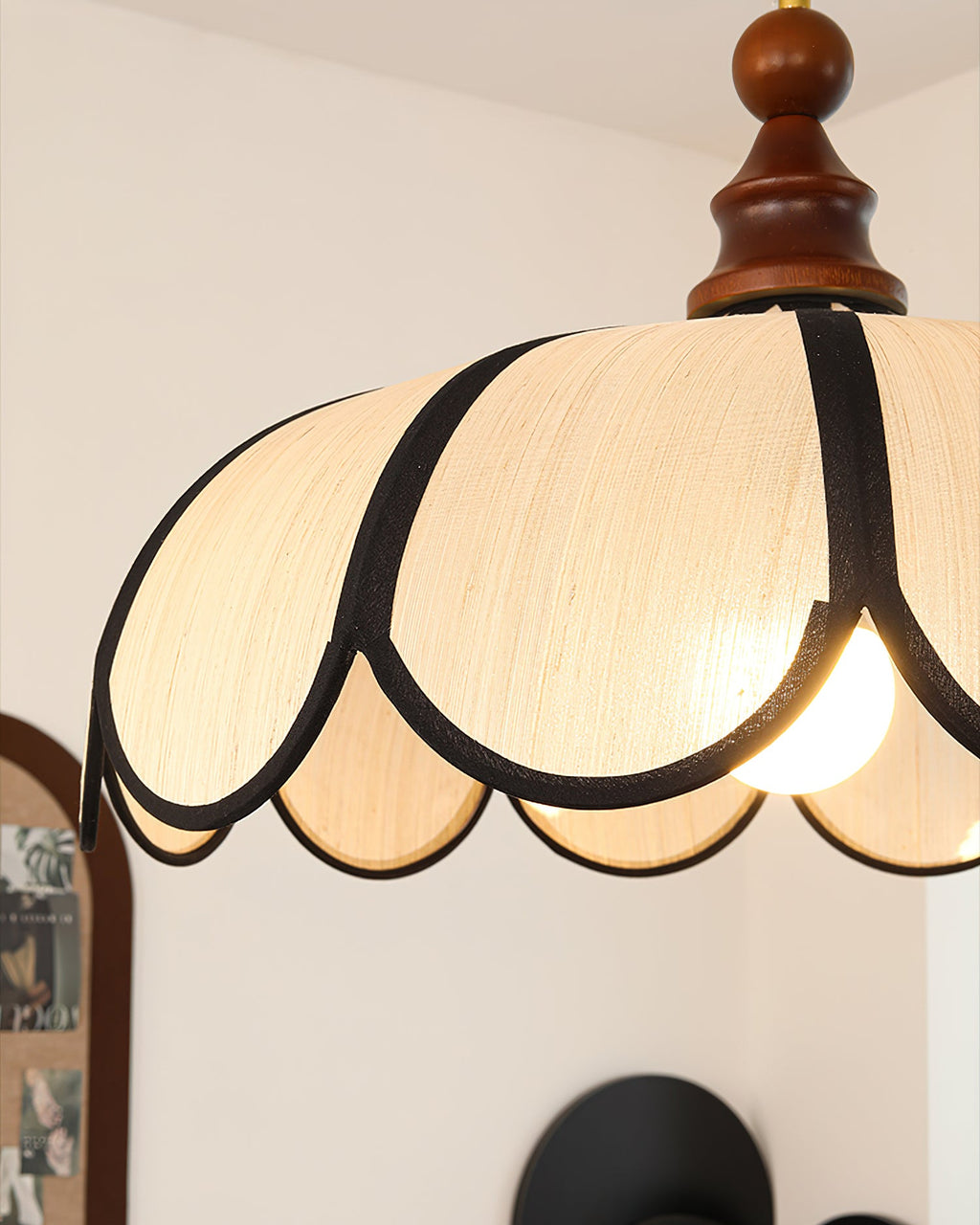 Botan Pendant Light