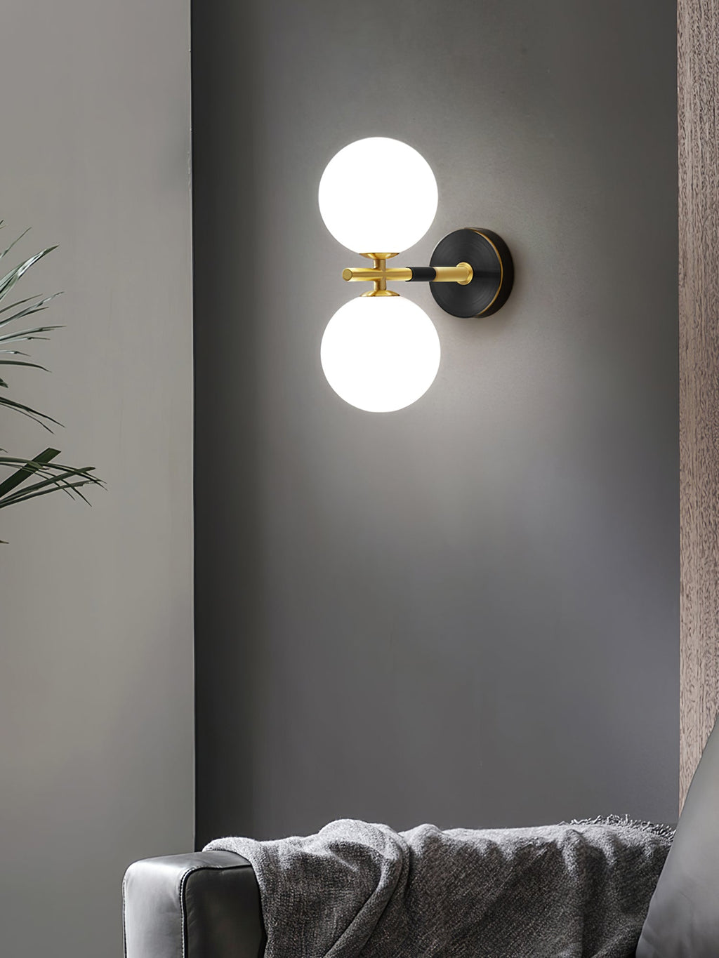Brass Global Wall Lamp