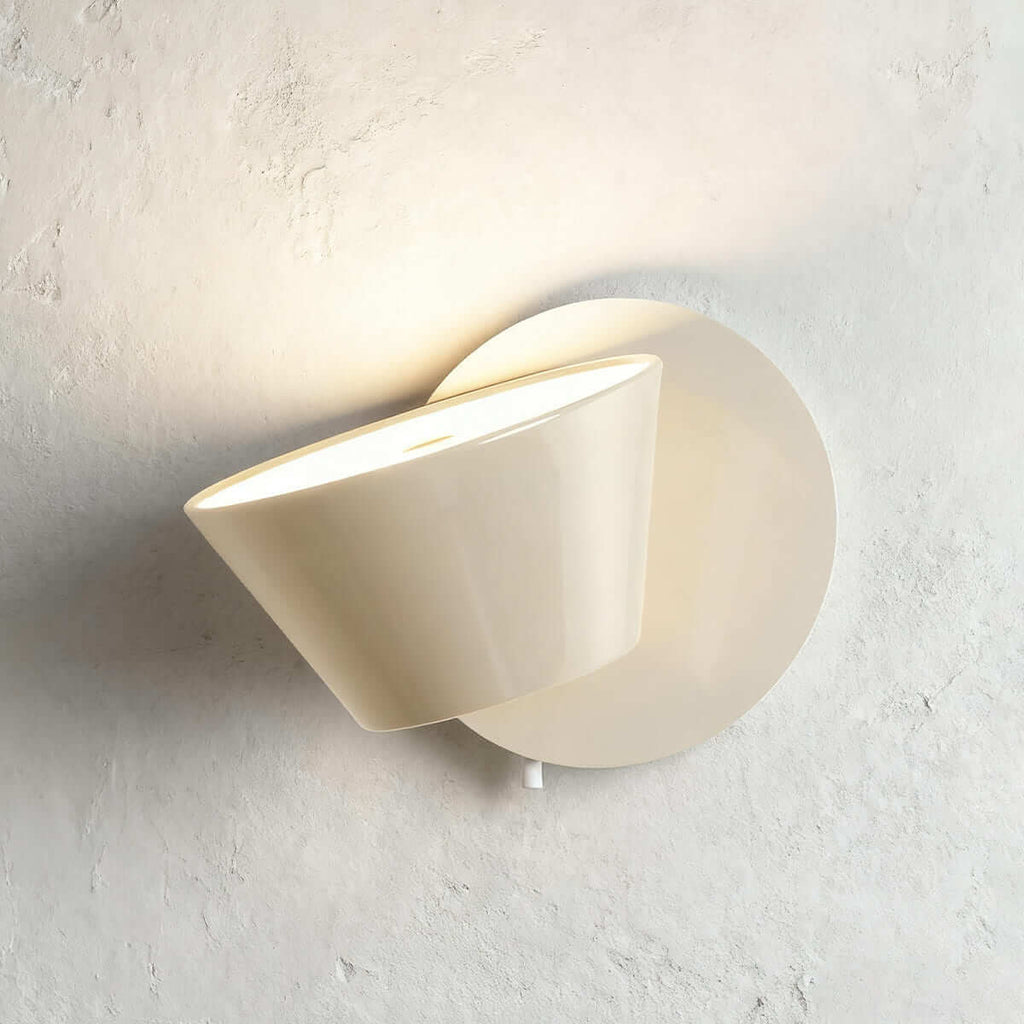 Brevino Wall Lamp