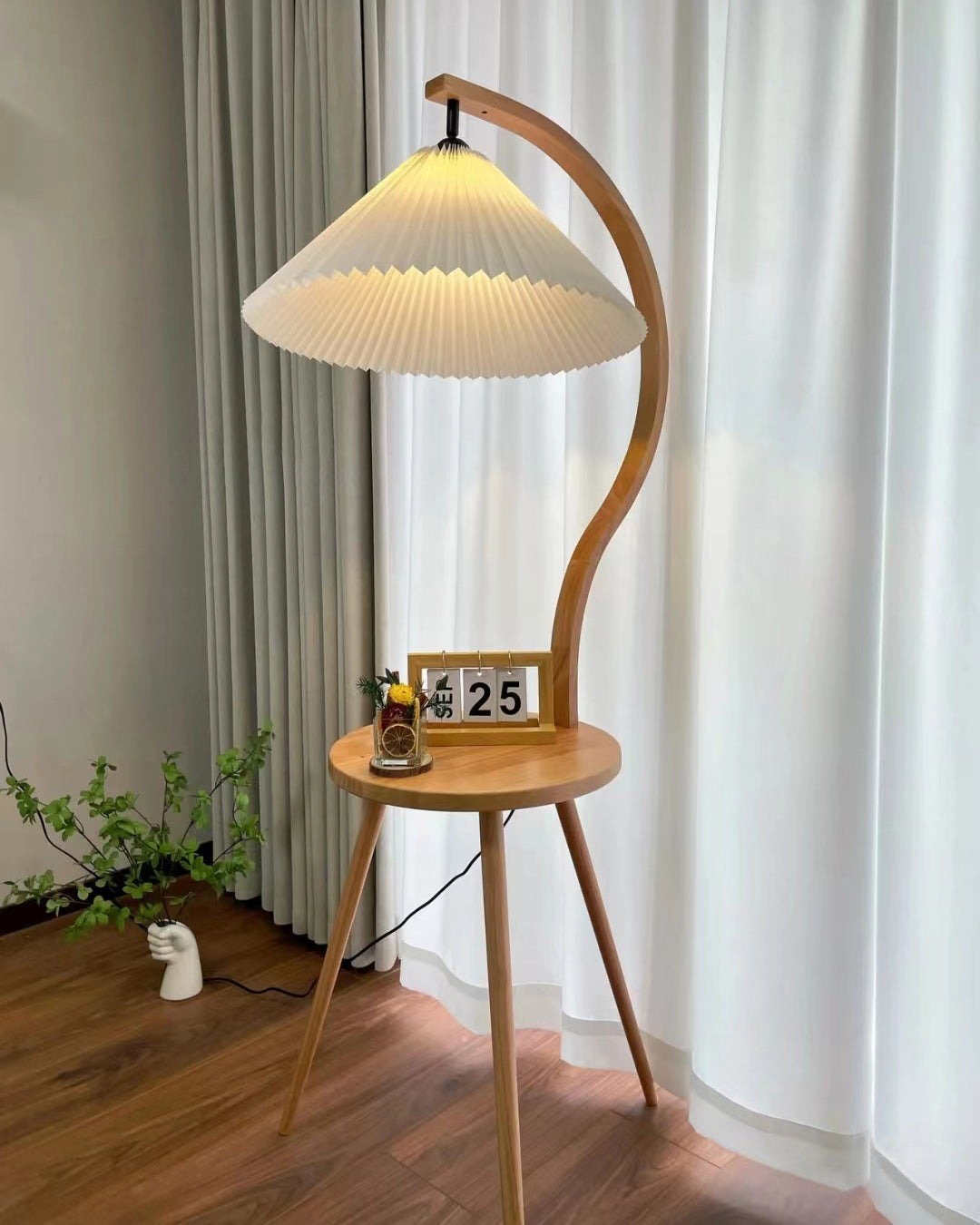 Caprani Tray Floor Lamp