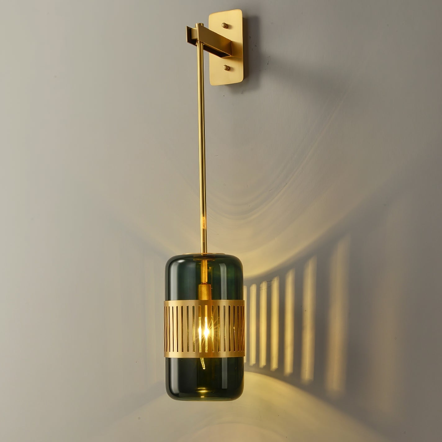Lizak Wall Lamp