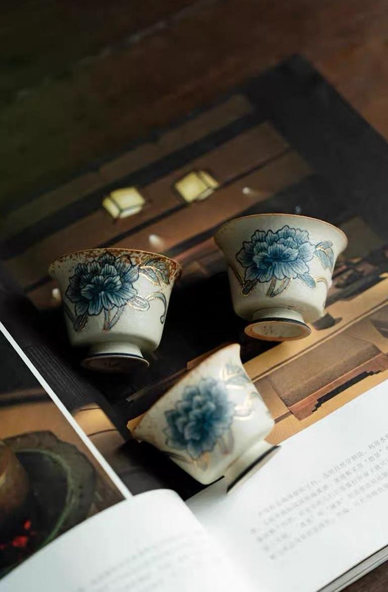 Antique Clay Volcanic Stone Caramel Glaze Tea Cup – Hand-Painted Peony or Lotus, 45ml