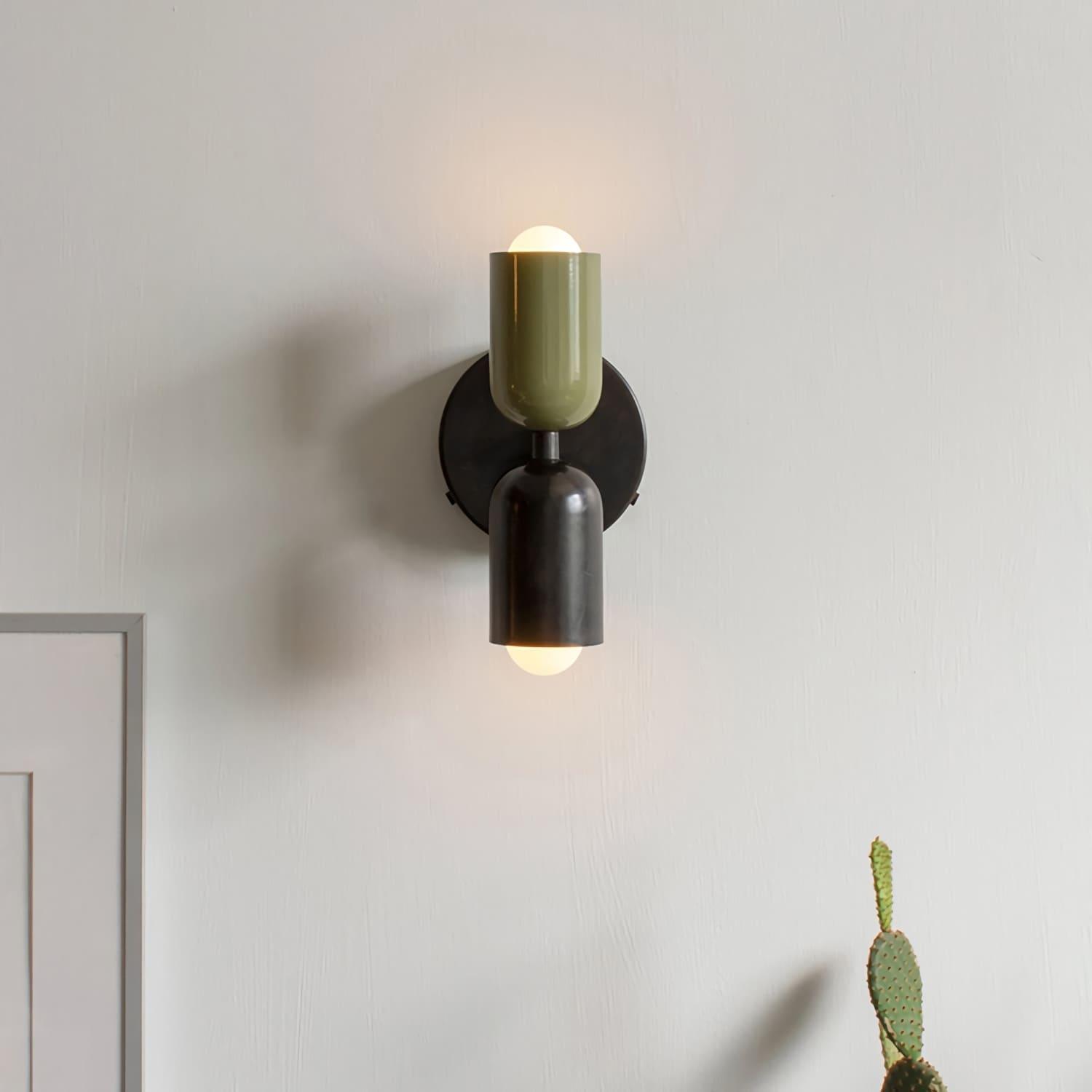 Couleur Double-Head Wall Lamp – Art Deco Dual Arm Wall Sconce