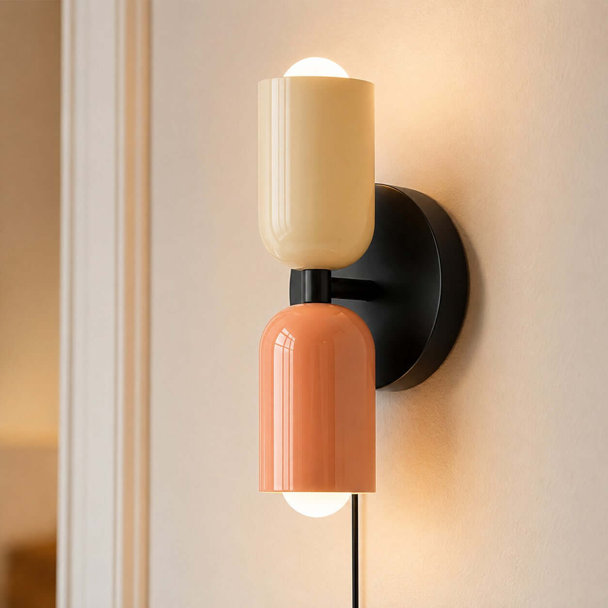 Couleur Double-Head Plug-In Wall Lamp – Art Deco No-Wire Sconce