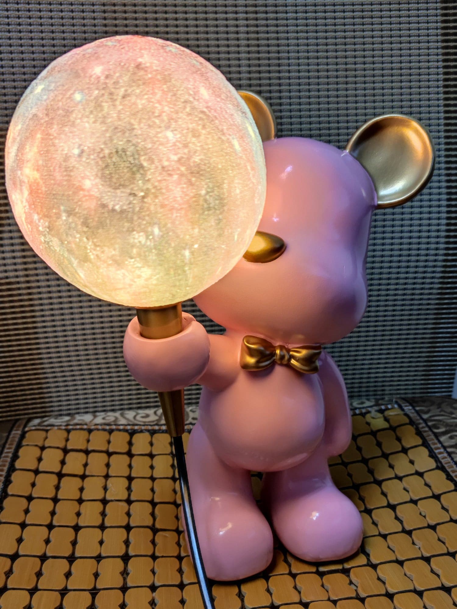 Creative Bear Planet Table Lamp